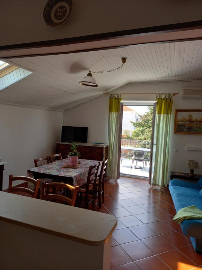 Apartments Miri Zambratija  Extérieur photo