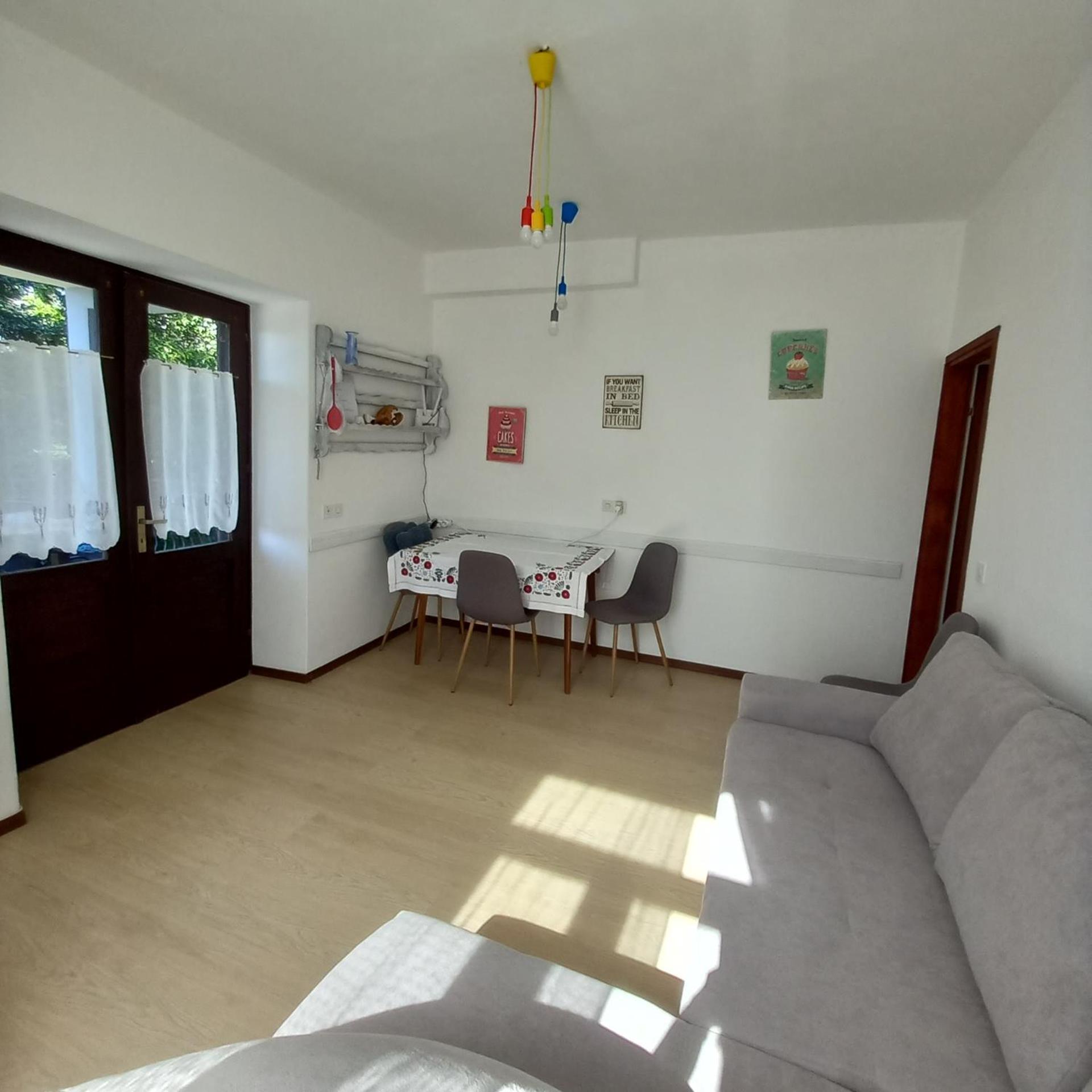 Apartments Miri Zambratija  Extérieur photo
